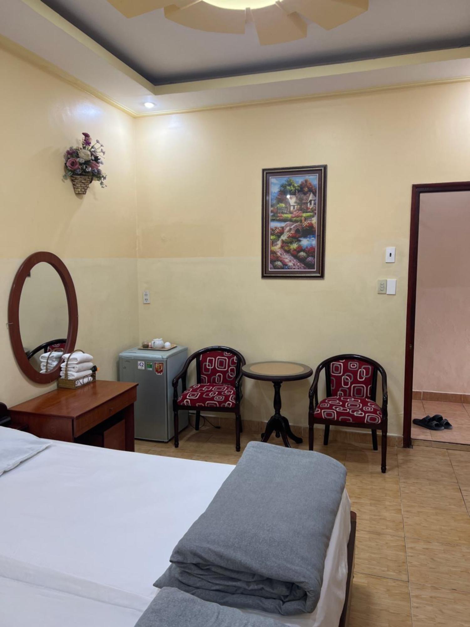Khach San Lan Dai Hotel Da Lat Exterior photo