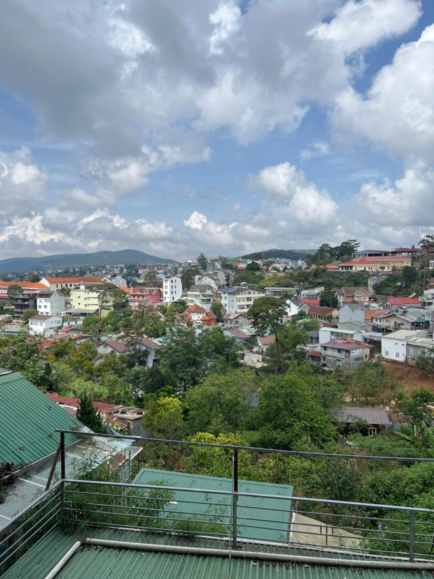 Khach San Lan Dai Hotel Da Lat Exterior photo